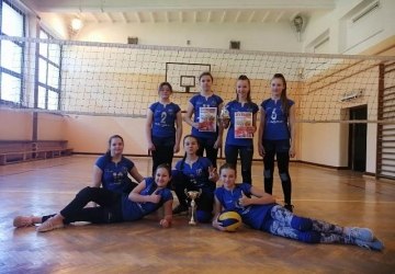 IGRZYSKA OŚRODKA DZIECI W MINI PIŁCE SIATKOWEJ
