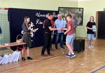 ROZDANIE NAGRÓD I WYRÓŻNIEŃ