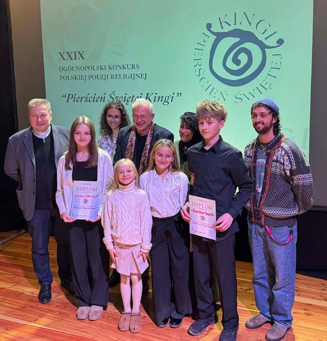 WIELKI SUKCES NASZYCH UCZNIÓW W FINALE OGÓLNOPOLSKIEGO KONKURSU „PIERŚCIEŃ ŚW. KINGI”