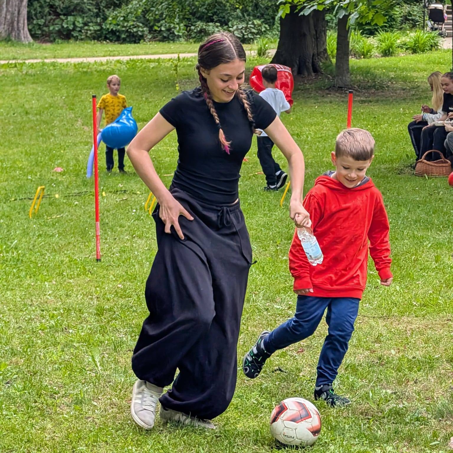 DZIEŃ DZIECKA Z WOLONTARIATEM JEDYNKI