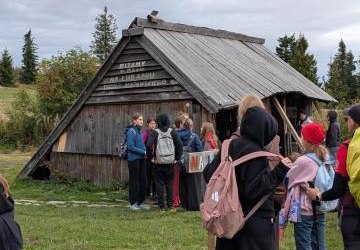 ŚLADAMI PARTYZANTÓW NA LUBAŃ